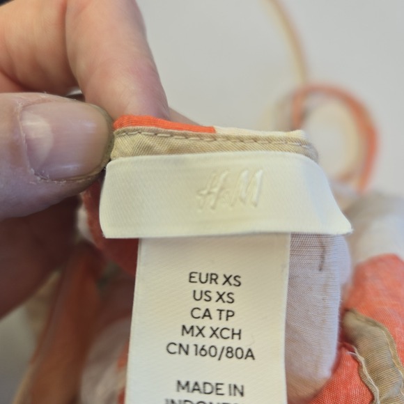 H&M Floral‎ Boho Crinkle Spaghetti Strap Maxi Dress Size XS - Picture 6 of 10